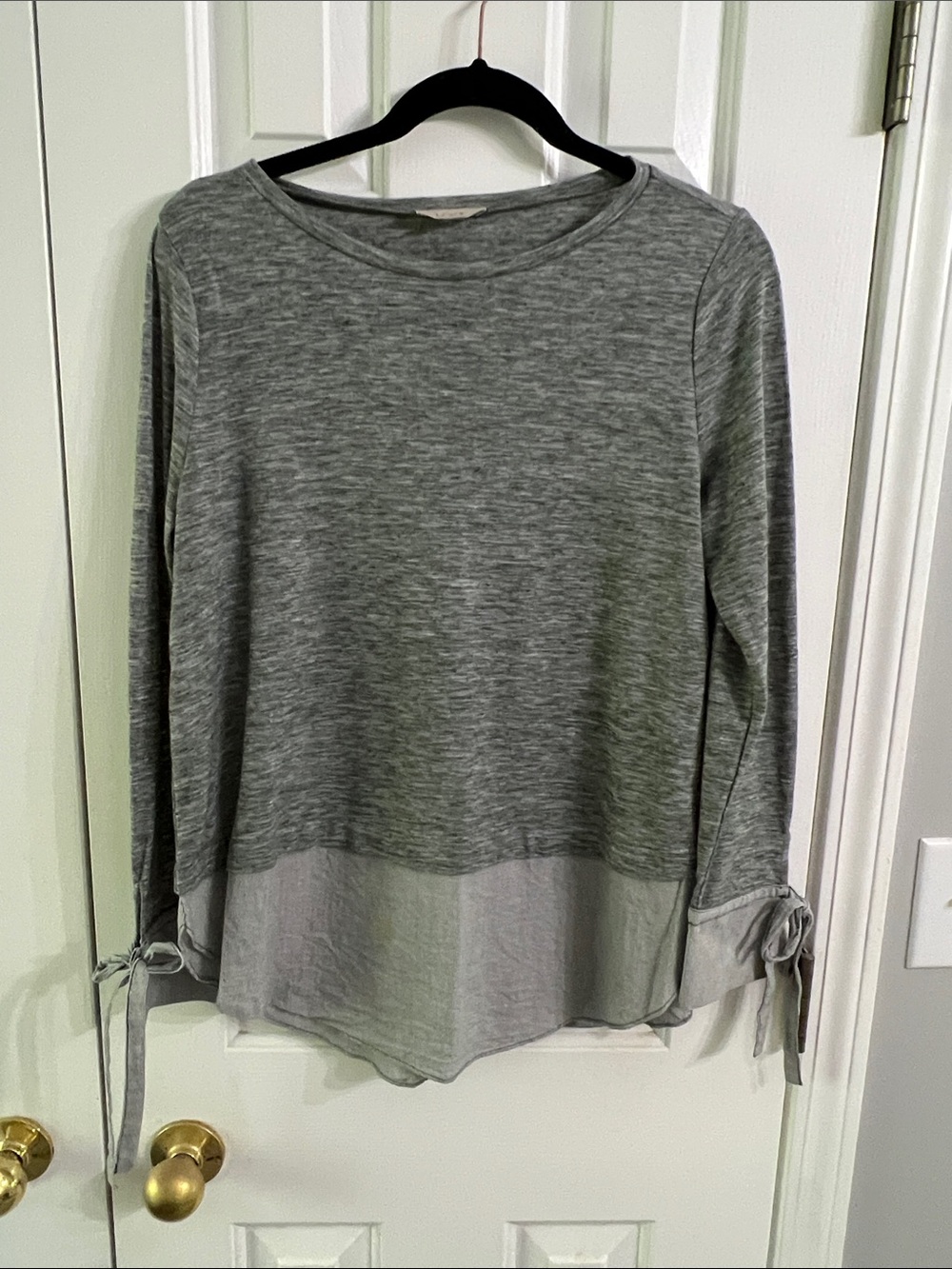 LOFT Gray Long Sleeve Layered-Hem Tie Cuff Top
